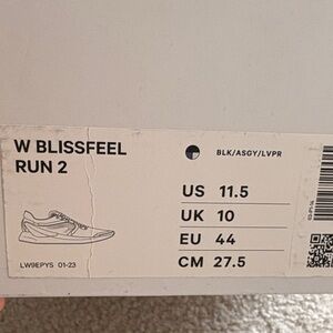 Lululemon Women Shoes Blissfeel Run 2 Shoes size 11.5 New